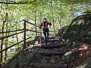 08 Ben tenuto, a tratti gradinato